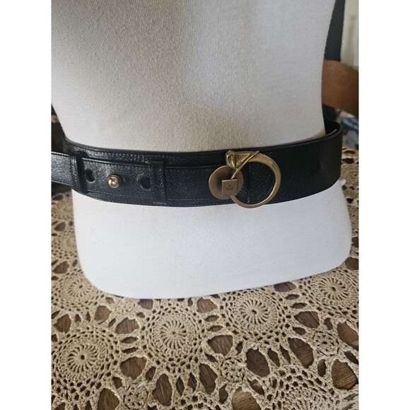 Gucci Black Leather Belt with Gold Circular Buckle - Picture 2 of 10
